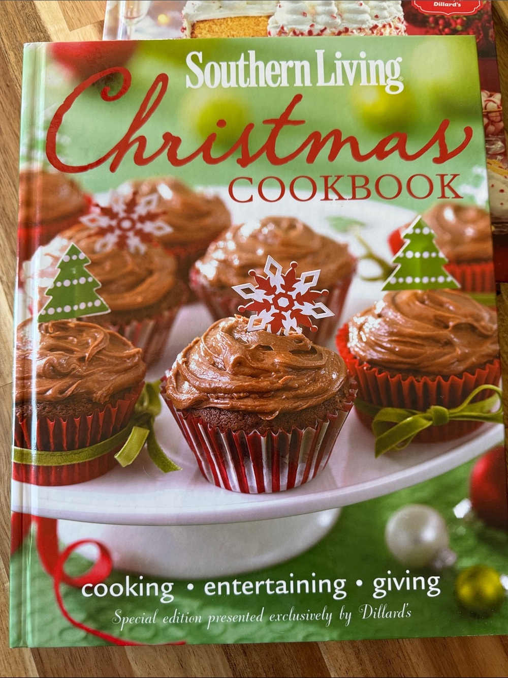 Vintage-Southern Living Christmas Cookbook Bundle - Red & Green Covers - Picture 4 of 9